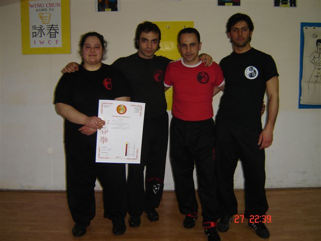 sifu mezzone con i suoi tecnici